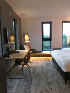 Amsterdam otel tavsiyesi jaz otel oda